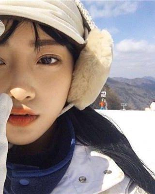 《女王的宫殿》绯红之泪（架空 女尊 NP）