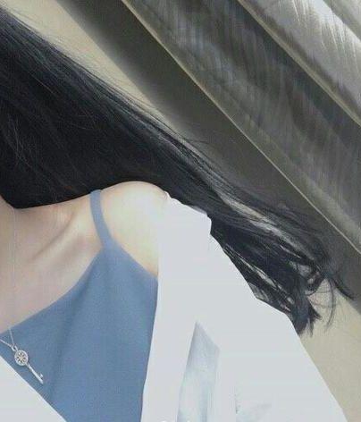 【BL】《[足球]队友总梦到我揍他们怎么办？》 作者：金啵啵